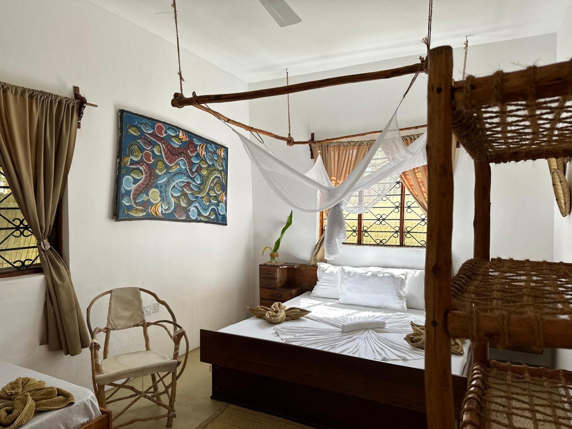 Mlango Paje House II Bed & Breakfast Exterior photo