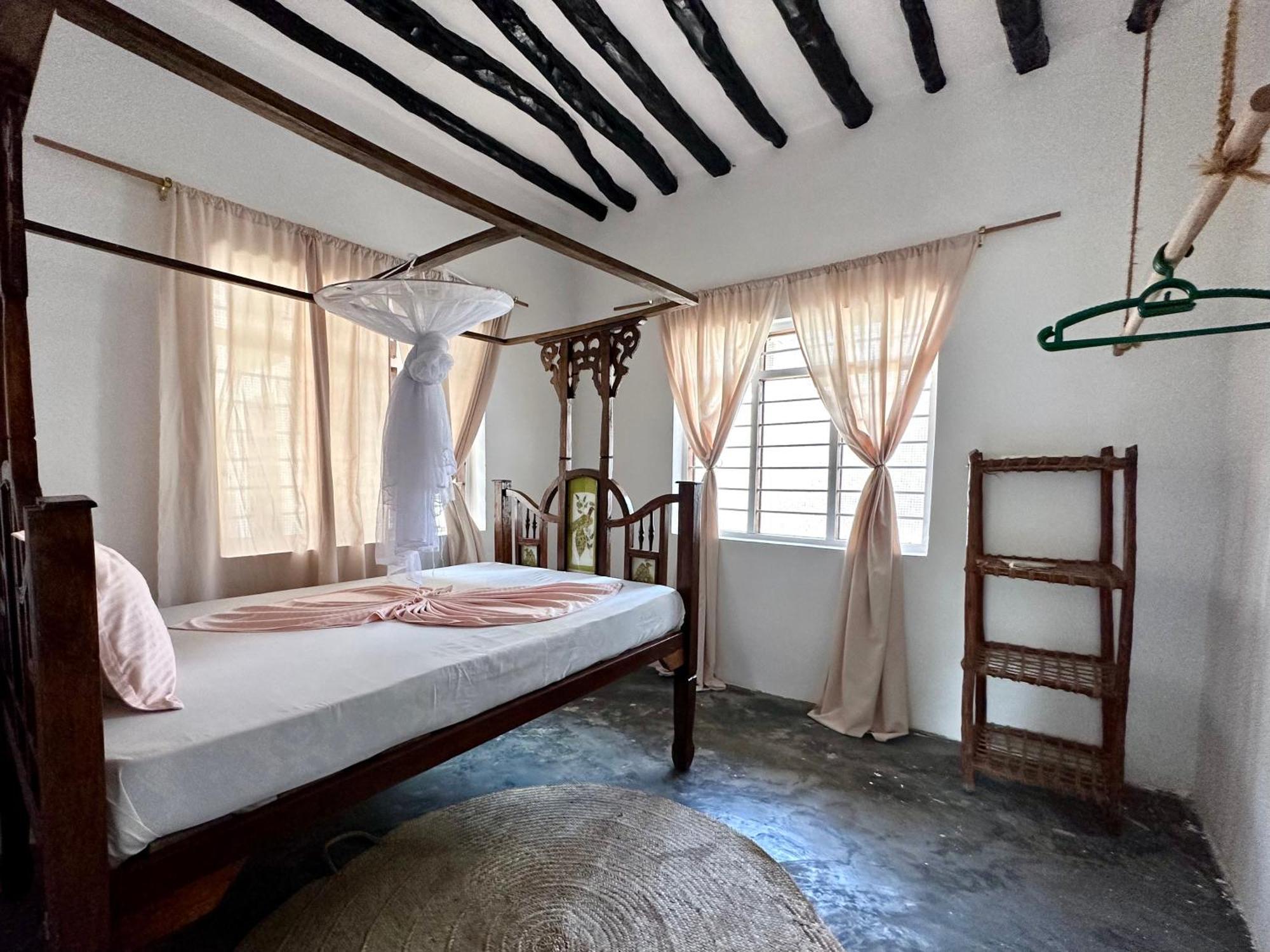 Mlango Paje House II Bed & Breakfast Exterior photo